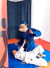 Judo trainer seducing the teen for intense pussy licking