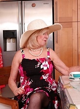 Retro Milf In Lingerie Tea Time