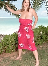 Busty Gilf Nude Outdoor Beach Pics