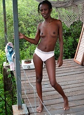 Hairy Ebony Babe Outdoor Pussy Pics