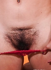 Bushy Pussy Mature Nude Pictures Gallery