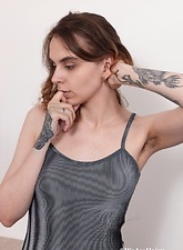 Hairy Pussy Spread Solo Nude Pics Gallery