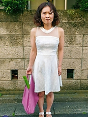 Mature asian naked pics