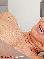 Gilf tongue-deep in wet teen pussy with wild passion