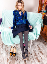 Hairy Pussy Nude Solo Tease Gallery