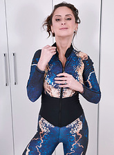 Mature Nude MILF Gallery: Shaved Pussy & Tits