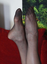 Mature Nude Stockings Tease Photos Gallery